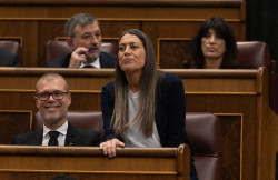 Junts reprocha a S&aacute;nchez su renuncia a los PGE para no "ense&ntilde;ar sus cartas" en campa&ntilde;a y &eacute;l presume de inversi&oacute;n r&eacute;cord