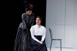 La adaptación teatral del clásico de Clarín `La Regenta`, recala el próximo fin de semana en el Palacio de Festivales