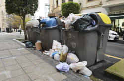 La alcaldesa Gema Igual decide  instalar nuevos contenedores de basura ante el problema de "insalubridad" en Santander