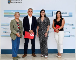 La alcaldesa muestra su apoyo a la celebraci&oacute;n de los 140 a&ntilde;os de la C&aacute;mara de Comercio