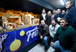 La apertura del nuevo Belén Municipal de Atarazanas inaugura la Ruta de Belenes de Santander, con más de 50