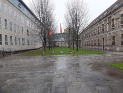 La Audiencia juzga a dos hombres por falsificar un documento de pr&eacute;stamo de 1.000 euros para intentar estafar
