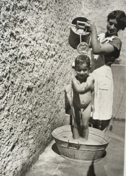 La Biblioteca Central acoge este viernes la proyección del documental `Las que fueron a servir`