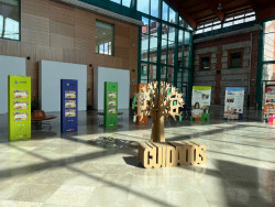 La Biblioteca Central acoge una exposici&oacute;n itinerante de C&aacute;ritas sobre cuidados y ecolog&iacute;a
