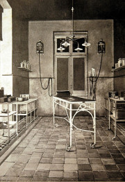 La Biblioteca Central inaugura este viernes la exposici&oacute;n `Doctor Madrazo. Memoria de una visi&oacute;n humanista`