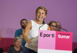 La comunista Yolanda D&iacute;az apuesta por aceptar las peticiones de Puigdemont de amnist&iacute;a y refer&eacute;ndum para conseguir la investidura de S&aacute;nchez y ella ministra