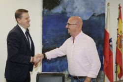 La consejería de Cesar Pascual estudia construir un nuevo consultorio en San Felices de Buelna esta legislatura