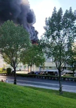 La Facultad de Ciencias de la UC cierra este viernes como "precauci&oacute;n" tras el incendio en la cubierta