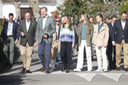 La Familia Real ya est&aacute; en Arroes, una de las parroquias galardonadas con el Pueblo Ejemplar 2023