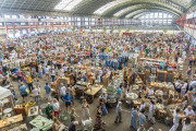 La Feria Desembalaje abre sus puertas en el Mercado de Ganados de Torrelavega con 95 expositores