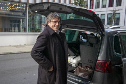 La Fiscal&iacute;a de S&aacute;nchez recurre el auto que dirige `Tsunami` contra Puigdemont al no ver terrorismo sino des&oacute;rdenes p&uacute;blicos