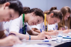 La Fundación Amancio Ortega elige a los 450 alumnos que cursarán Bachillerato en Canadá y Estados Unidos, 9 cántabros