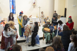 La Fundaci&oacute;n Madrina reparte durante la Navidad 7.000 regalos a ni&ntilde;os de municipios afectados por la dana
