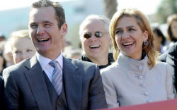 La Infanta de España, SAR, en el banquillo 