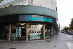 La jueza procesa al gestor financiero y a Novo Banco por estafar 38 millones a 84 perjudicados