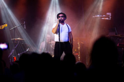 La mejor m&uacute;sica espa&ntilde;ola de los 80 llega a Escenario Santander de la mano de Radioh&eacute;roes