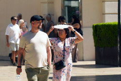 La mitad de Espa&ntilde;a est&aacute; hoy en aviso por calor mientras siguen las nubes en el Cant&aacute;brico