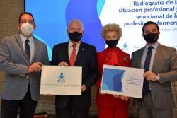 La mitad de los enfermeros medita dejar la profesi&oacute;n y el 63% plantea jubilarse antes: "Ya hemos llegado al l&iacute;mite"