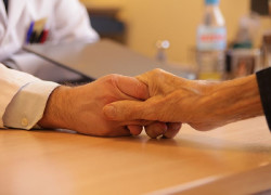 La mitad de los pacientes con c&aacute;ncer no recibe buenos cuidados paliativos pese a necesitarlos, seg&uacute;n la AECC