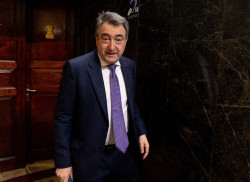 La monjita de la caridad del PNV cree "muy desagradable" el ambiente en las Cortes, con el PP y el PSOE al "acoso y derribo" 