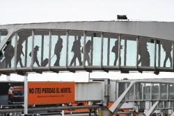  La niebla obliga a desviar a Santander cinco vuelos que tenían que aterrizar en Vizcaya