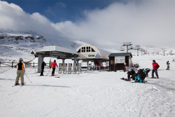 La nieve mantiene cerrados los puertos de Lunada y Estacas de Trueba y obliga a usar cadenas en San Glorio y Bra&ntilde;avieja
