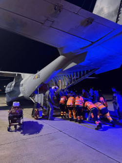 La ni&ntilde;a ingresada en Son Espases (Palma) ya ha sido trasladada al Vall d`Hebron en un avi&oacute;n del Ej&eacute;rcito del Aire