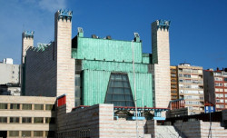 La obra de la terraza del Palacio de Festivales está "suspendida" por falta de licencia del Ayuntamiento