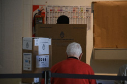 La participación a las 12.00 en las legislativas argentinas se queda a siete puntos por debajo de 2021