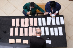  La participaci&oacute;n en las elecciones auton&oacute;micas alcanza el 70,44% en Cantabria, 4,7 puntos m&aacute;s que en 2019