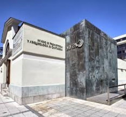 `La pieza del mes` del MUPAC analiza hoy un esqueleto de lince boreal encontrado en Picos de Europa