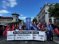 La plantilla de la Agencia Tributaria protesta en Santander por el "retroceso" en la negociación del convenio