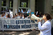 La Plataforma de Organizaciones de Pacientes llama a intensificar el di&aacute;logo para evitar la huelga m&eacute;dica indefinida