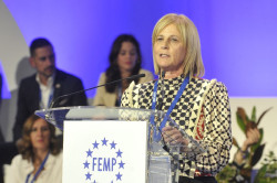La presidenta de la FEMP carga contra el PSOE por facilitar a Bildu el control de la Federaci&oacute;n Navarra de Municipios