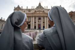 La Primera Congregaci&oacute;n de Cardenales se re&uacute;ne para decidir la fecha del funeral