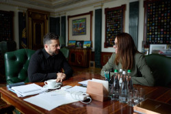 La primera ministra de Ucrania deja el cargo como parte de una nueva "estrategia pol&iacute;tica" de Zelenski