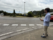 La rotonda del Donuts luce los colores de Torrelavega tras una actuación de mantenimiento