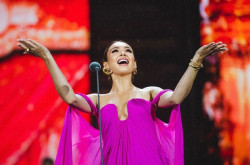 La soprano rusa Aida Garifullina: "Pl&aacute;cido Domingo le ha dado mucho a Espa&ntilde;a y al mundo, merece el aprecio y el amor"