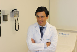 La tecnología y las terapias biológicas están transformando la traumatología deportiva, según traumatólogo