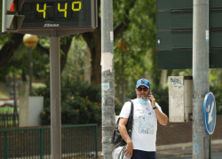 La tercera ola de calor dejar&aacute; m&aacute;ximas de 44&ordm;C, 15&ordm;C m&aacute;s de lo normal, y vuelven las noches t&oacute;rridas con m&aacute;s de 25&ordm;C