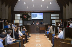 La UC convoca 20 plazas de catedrático, 34 de profesor titular y 22 de profesor permanente laboral