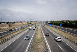 La UE aprueba conducir desde los 17 si es acompa&ntilde;ado y la retirada transfronteriza del carnet por infracci&oacute;n grave