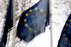La UE completa la adopci&oacute;n de las primeras reglas para limitar los riesgos de la Inteligencia Artificial (IA)