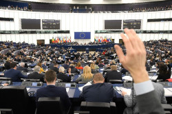 La UE no permitir&aacute; penas m&aacute;ximas por violaci&oacute;n inferiores a 8 a&ntilde;os para evitar leyes como el `s&oacute;lo s&iacute; es s&iacute;`