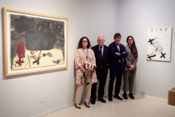 La UIMP celebra el centenario del nacimiento de T&agrave;pies con una muestra en el CASYC