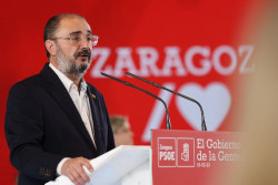 Lamb&aacute;n cree que es "una anomal&iacute;a" que un ministro lidere la oposici&oacute;n a un presidente auton&oacute;mico