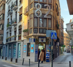 Las administraciones de loter&iacute;a viven "una semana de locos" con terminaciones agotadas y colas