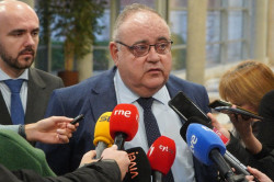 Las CCAA del PP acusan a Mónica García de "esconderse" y de "despreciar" el Pleno del CISNS