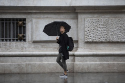 Las temperaturas bajar&aacute;n ma&ntilde;ana con riesgo por lluvia, viento, olas y nieve en el norte de la Pen&iacute;nsula y Baleares