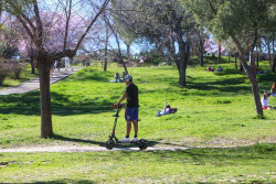 Las temperaturas caer&aacute;n de forma generalizada este lunes en Espa&ntilde;a, con posibles tormentas fuertes en el Cant&aacute;brico